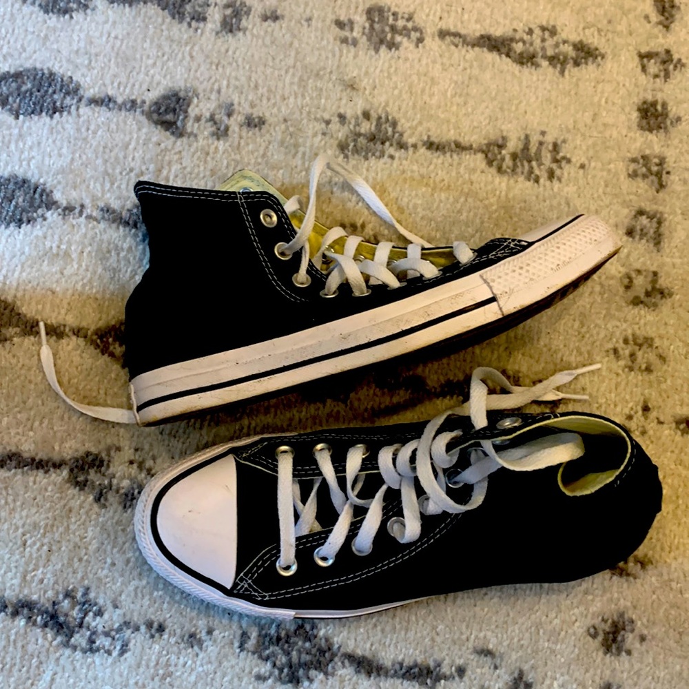 Black and white hightop converse shoes !!